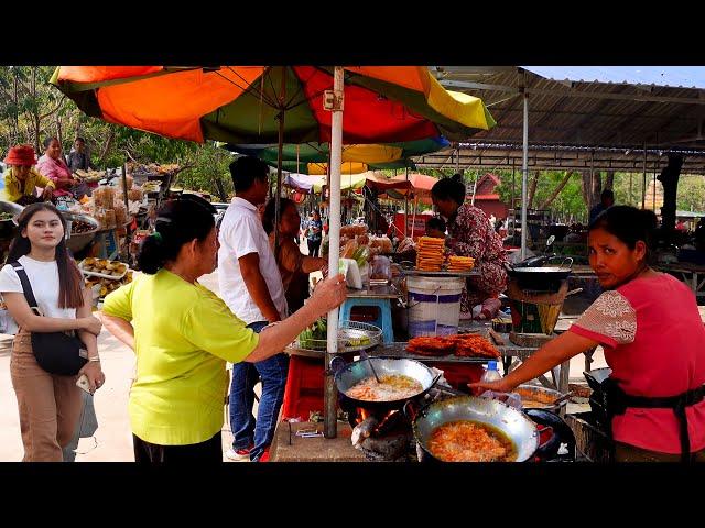 Mouthwatering street food, daily fresh food scenes Fried Crispy Shrimp, Crispy cakes, Palm sugar