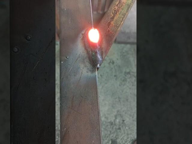 Stick welding cast iron, how to stick weld metal #stickweld #shorts #shortvideo