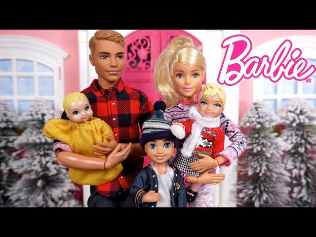 Barbie Family - Toddler Dolls Morning Routine & Holiday Adventure