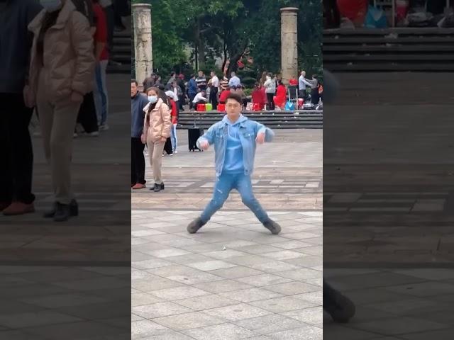 Dancing robot or a human? #shorts #dancer #ello #dance #edm