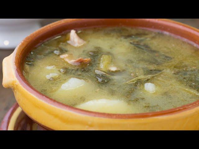 CALDO GALLEGO DE LATA(COMEMOS LA PIERNA DE CERDO SALADA)