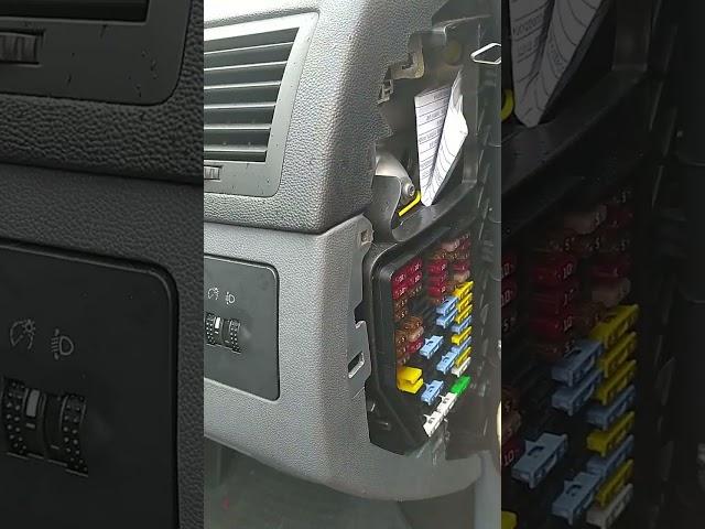 SKODA FABIA Mk1 RHD Fuse Box Location 1.9 PD engine