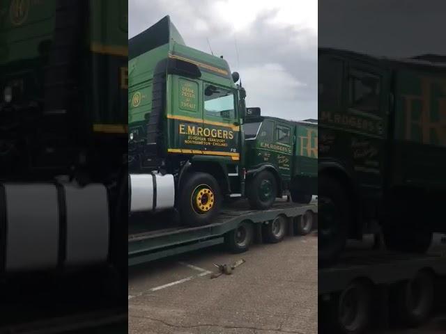 E M Rogers Transports vintage trucks loading up for a show #shorts #vintagetrucks #volvotrucks