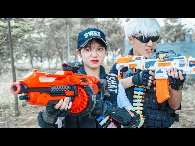 Banana TV : Couple Ultimate Squad Skill Nerf Guns Confrontation High-tech Crime NERF WAR