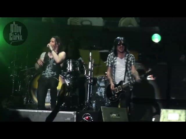 Slash feat. M. Kennedy and the Conspirators - "Paradise City" (Mandarine Park, March 7, 2015)