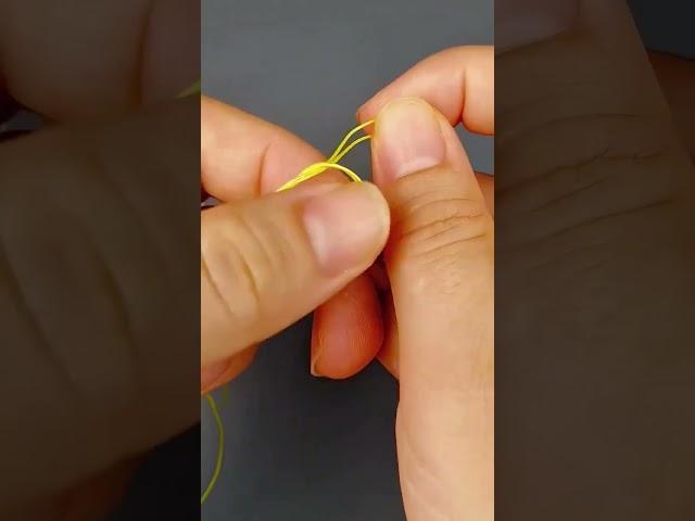 Try this simple and strong fish knot#fishingtackle #fishinghook #fishingtips