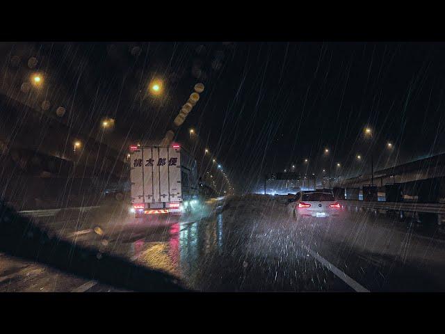 ️Driving on the highway leading from Tokyo to the suburbs in heavy rain for #Sleep #Work #Study