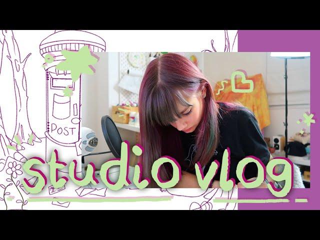  ILLUSTRATION STUDIO VLOG  designing for Halloween, illustrating a children's book and a new iMac!