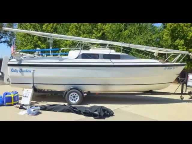 1997 MacGregor 26X Sailboat For Sale