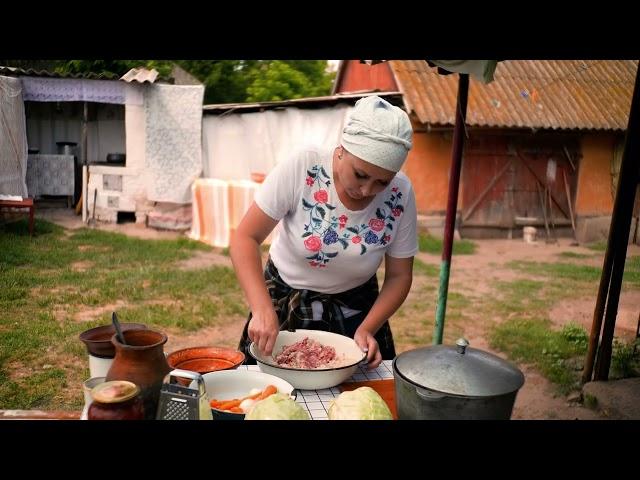 Amazing life in the Ukrainian village! Cooking a traditional dinner