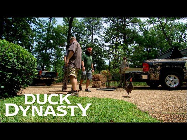 Jase Sets the Yard ON FIRE (Season 2) | Duck Dynasty