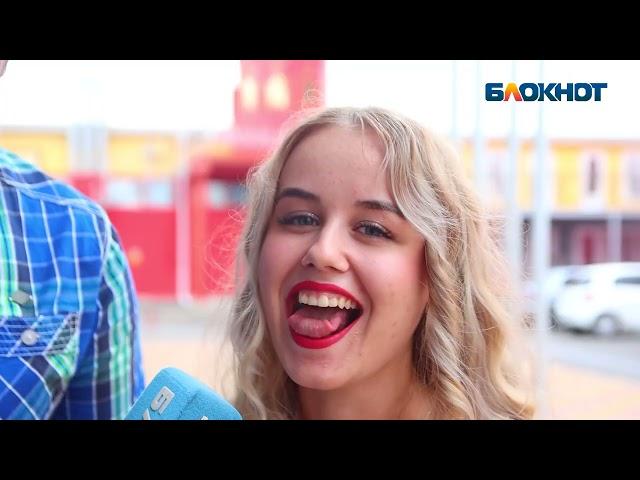 «Умею складывать язык определенным образом»: Алина Астапенко в «Мисс Блокнот Волжский-2022»
