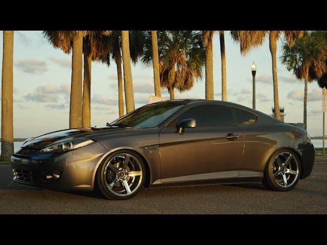 Hyundai Tiburon Lowered On Chrome [4K]