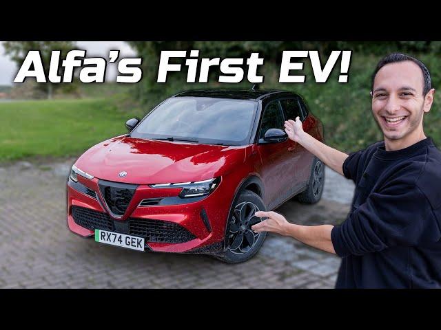 Alfa Romeo Junior Review (2024): The Stylish & Fun Electric SUV!