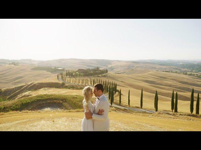 Elopement Wedding | Val d'Orcia, Tuscany, Italy