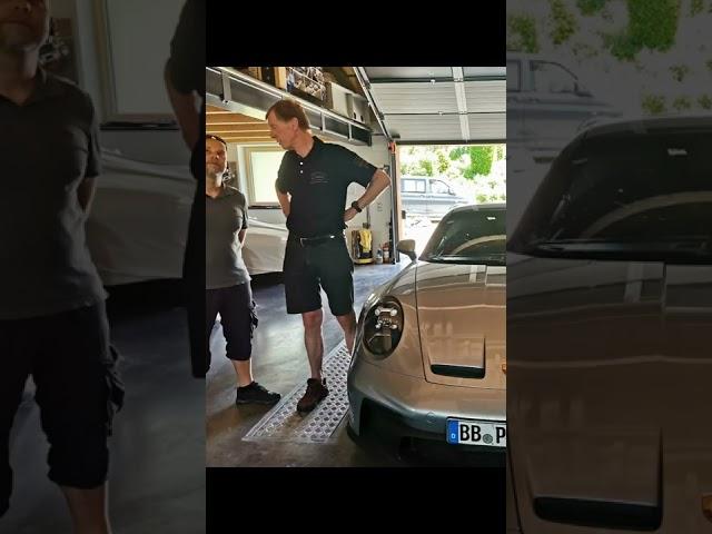 Bei Walter Röhrl Zuhause in seiner Garage