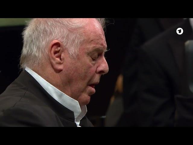 Debussy  Clair de lune  Daniel Barenboim