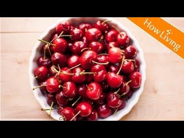 【料理訣竅】超快速！一秒鐘去櫻桃籽 How To Pit Cherry in 1 sec│HowLiving 美味生活