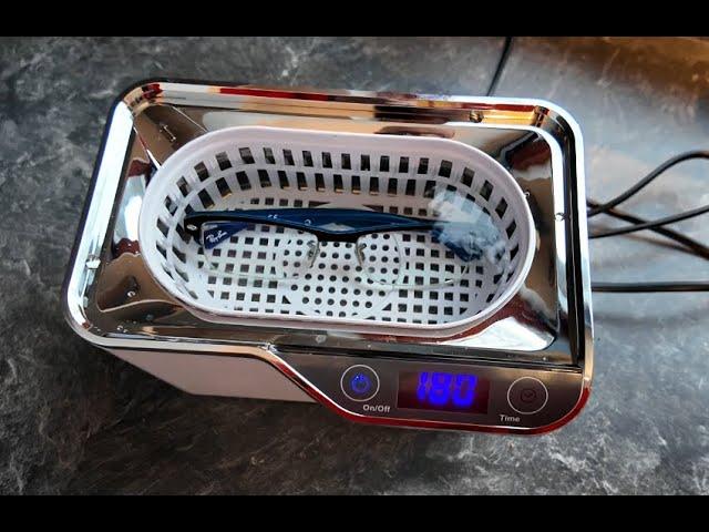 Cleaning eye glasses with an Ultrasonic Cleaner