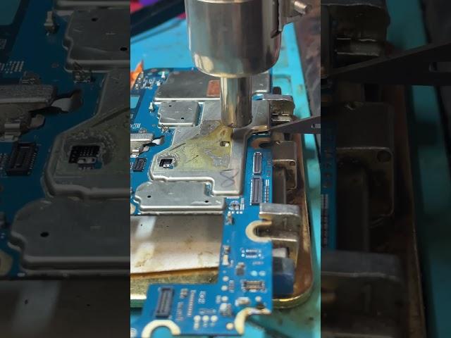 Shield Removing Tips / How To Remove MotherBoard Shield #smartphone #repring #phonerepair