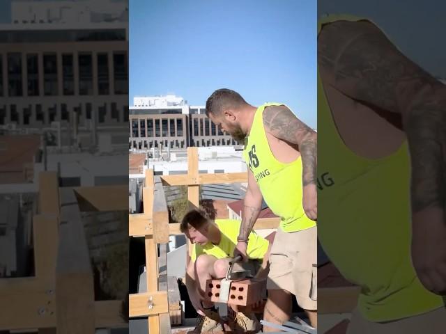 All in, all day. That’s how it’s done. #melbournebricklayers #bricklaying