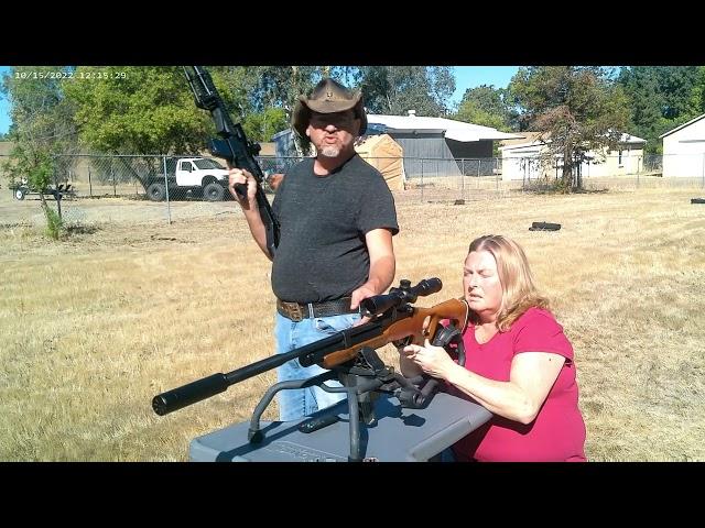Christy Sharp Shoots with The Hetsan Flash Wood .25 Then theres a shoot out.
