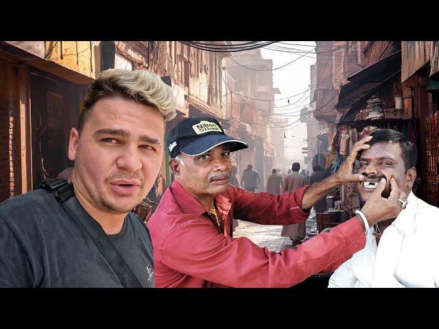 Meeting the Street Dentists of Pakistan