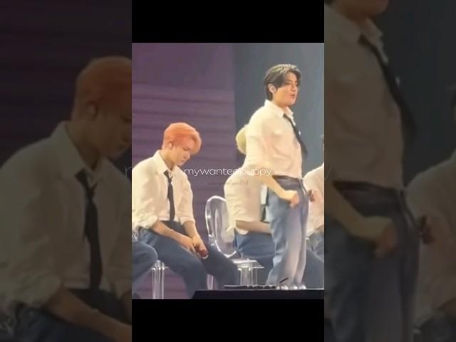Jake someone is watching you #heejake #ramyeonz #heesungjake #Jake #heeseung #enhypen #engene #kpop