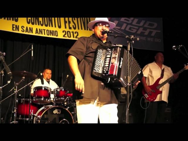 2012 Tejano Conjunto Festival Boni Mauricio y Los Maximos "Me Importa Madre"