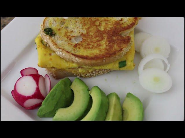 Delicious Breakfast Sandwich/ ساندویچ صبحانه خوشمزه