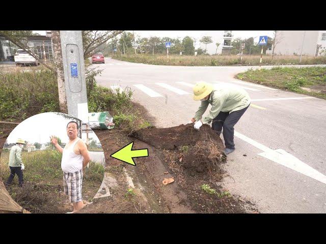 HELP OLD MAN RIDE a bicycle to clean up the SIDEWALKS and SIGNS in the neighborhood.