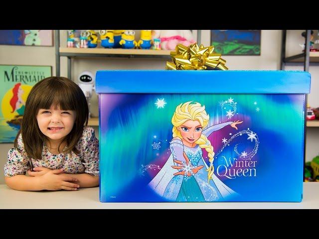 HUGE Elsa Frozen Surprise Present from Santa Claus Christmas Girl Toys Blind Bags Kinder Playtime