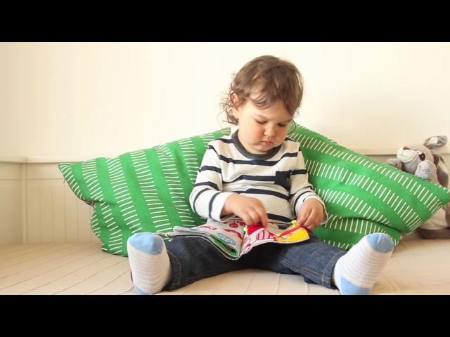 Вишита книжечка для малечі - "День пташки"