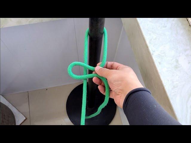 Three types of knots in daily life