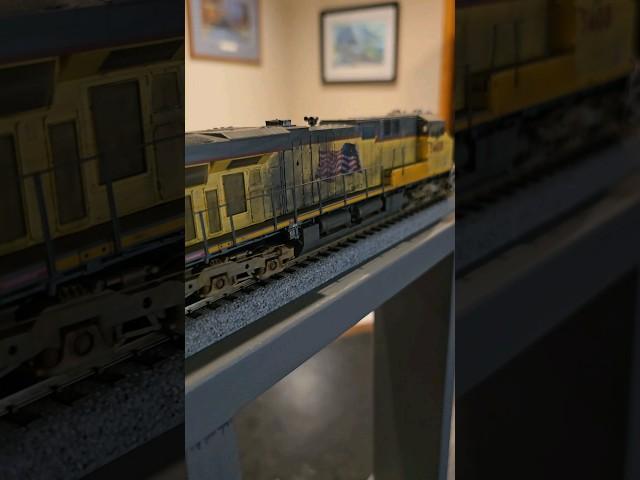 CUSTOM Scorched Union Pacific ES44AC! #train #hobby #custom #shorts