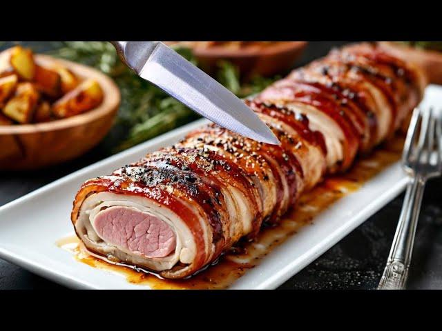 Surprise your guests at Christmas dinner! Juicy pork fillet wrapped in bacon.