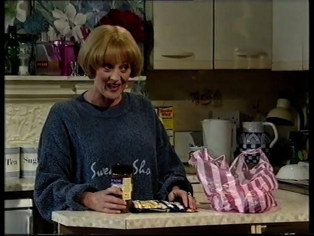 The Liver Birds - Moving Out? - S10E07 - 1996/06/24