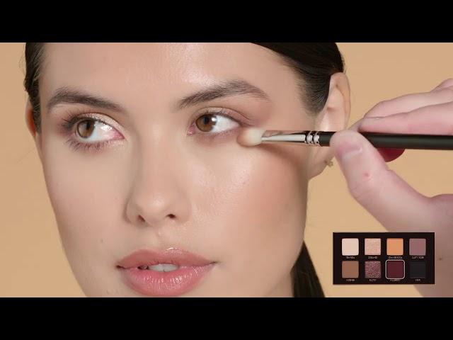 How to use Anastasia Beverly Hills Soft Glam II Mini Eyeshadow Palette | Cosmetify