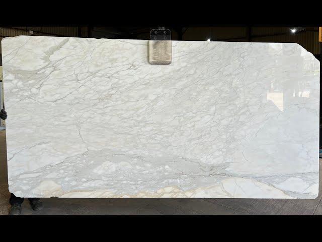 Calacatta Caldia Marble Slabs