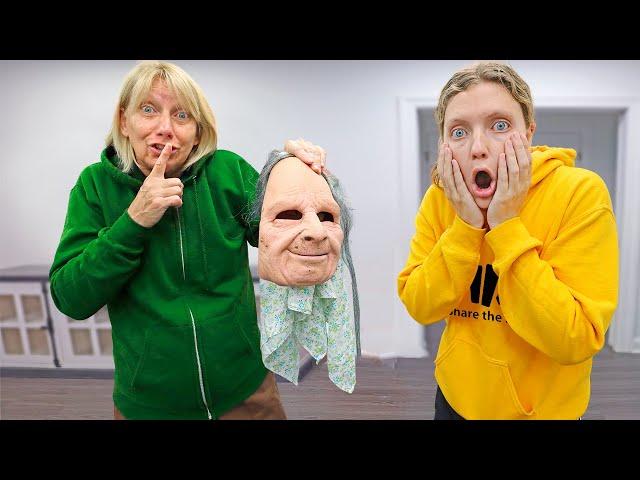 Momma SHARER is the SCARY OLD LADY...