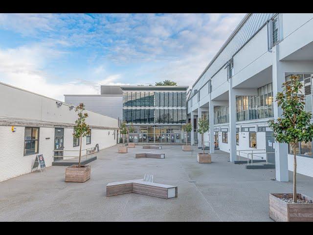 The University for the Creative Arts-UCA || Explore Epsom Campus || We Create Extraordinary ~~4k