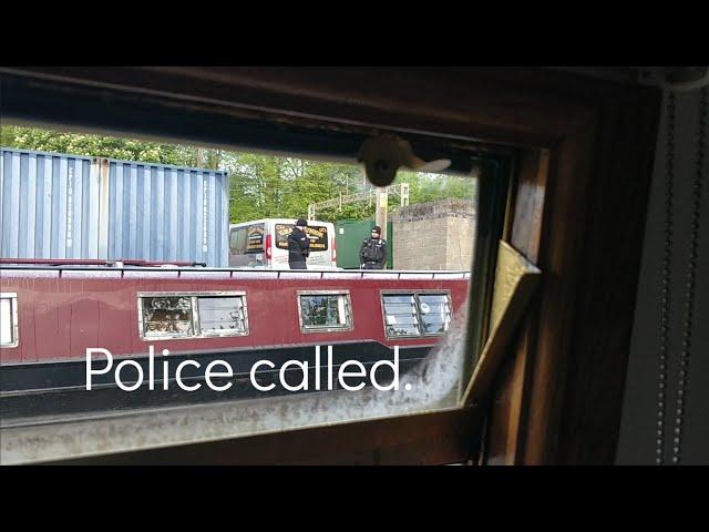 Bad neighbours. Narrowboating around Britain continues. Weedon Bec,Grand Union canal. England