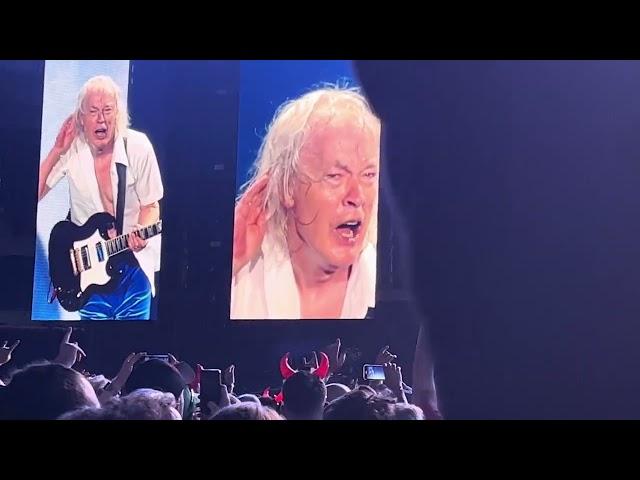 AC/DC - Let There Be Rock (Angus Young Guitar Solo, Wembley 3/7/24)