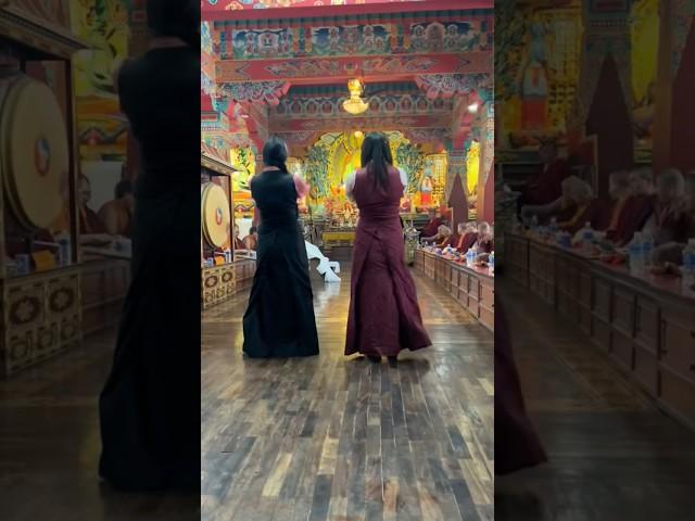 ️                         #sherpaculture #sherpa #sherpadress #buddhism #monastery #prayers