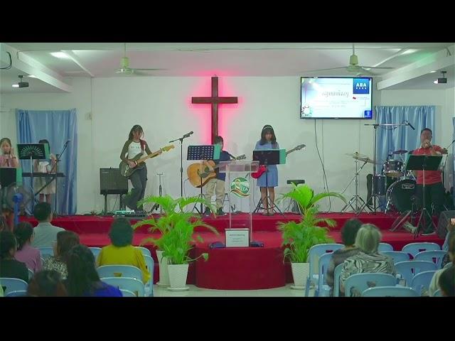 We Fall Down - Chris Tomlin Cover | Kids Presentation