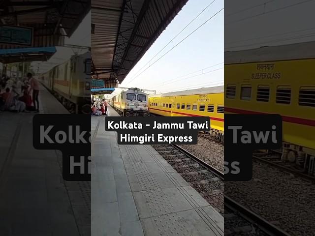 (Kolkata - Jammu Tawi)// himgiri Express high speed crossing at 130 kmph #tranding #shorts #viral