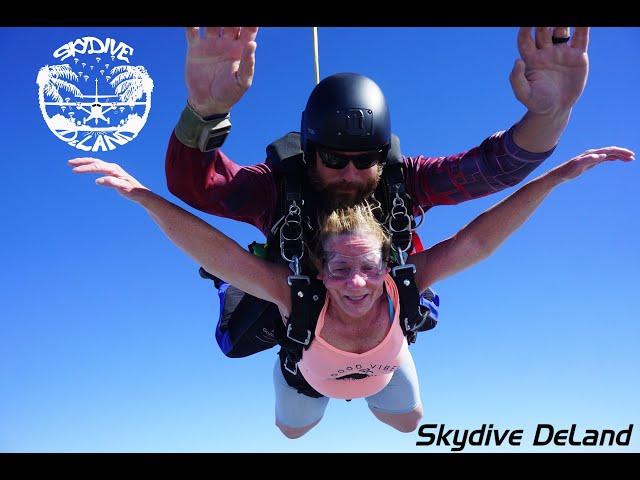 Paula goes SKYDIVING!