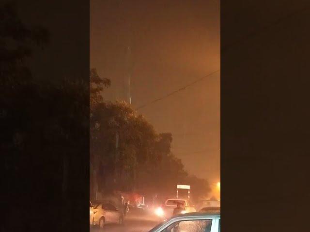 Heavy Rainfall in Karachi | Weather Updates | Chalte Chalte VLOG