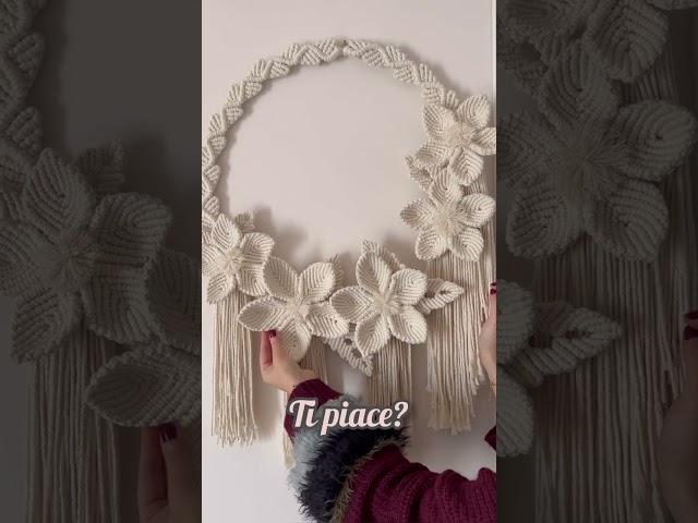 Wall Hanging Flowers