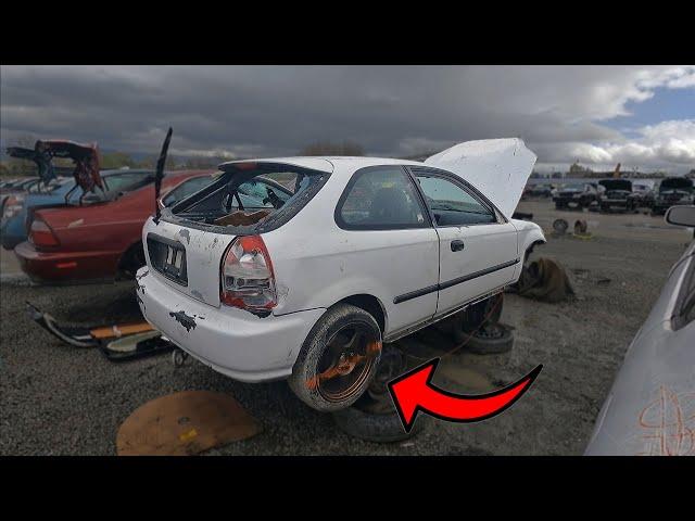 JUNKYARD Hunting for REPLACEMENT Parts !